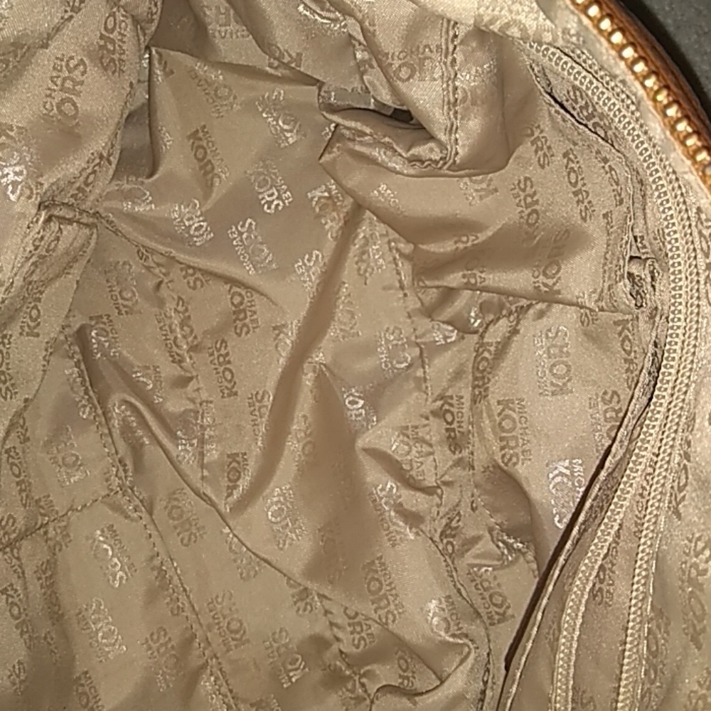 Michael Kors bag - Picture 4 of 8